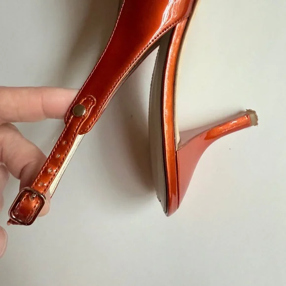 Via Spiga Women's Orange Slingback Heels - Picture 3 of 3
